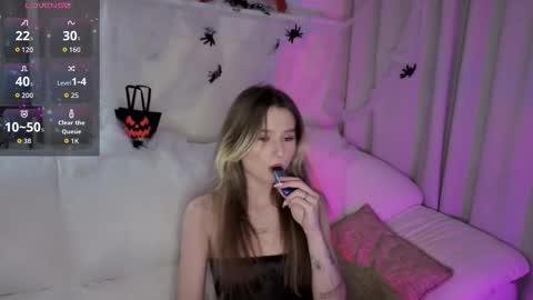 Lua online show from November 1, 8:33 pm