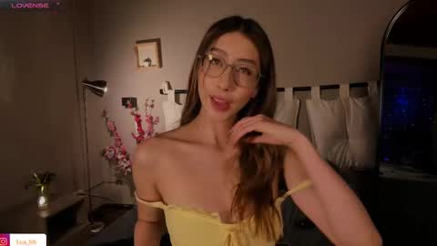 Snapshot of lua_ferch_ chatting on March 1, 4:00 pm ---Goys incredible photographs online show from March 1, 4:00 pm