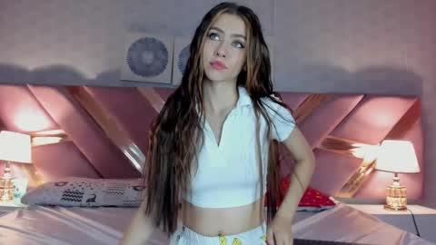 LuanaStonne online show from September 10, 4:23 am