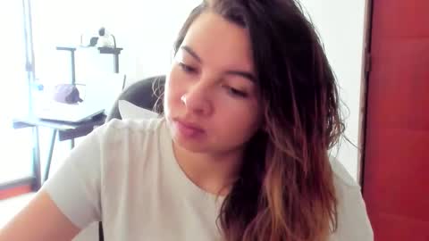 luara__01__lecat_1 online show from April 14, 5:52 pm
