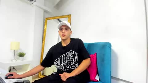 Luca  Gael online show from June 13, 10:51 pm
