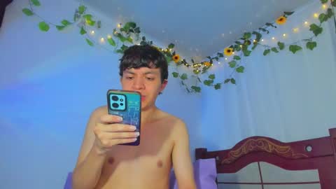 Snapshot of lucaas_king_ chatting on January 11, 11:21 pm Lucas online show from January 11, 11:21 pm