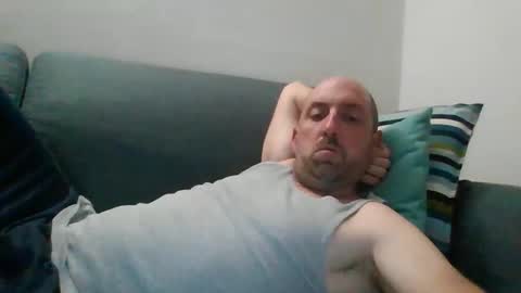 Luca online show from October 24, 7:43 pm