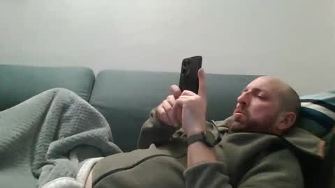 Snapshot of lucabeech88 chatting on February 5, 9:08 pm Luca online show from February 5, 9:08 pm