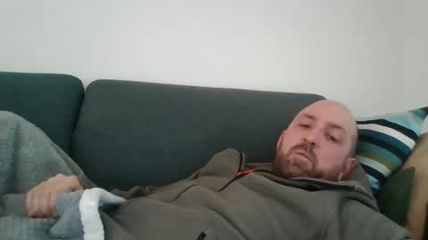 Snapshot of lucabeech88 chatting on February 6, 9:45 am Luca online show from February 6, 9:45 am