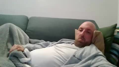 Snapshot of lucabeech88 chatting on March 8, 8:12 pm Luca online show from March 8, 8:12 pm