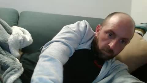 Snapshot of lucabeech88 chatting on April 28, 7:08 pm Luca online show from April 28, 7:08 pm