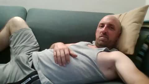 Snapshot of lucabeech88 chatting on April 29, 6:58 pm Luca online show from April 29, 6:58 pm