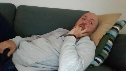 Snapshot of lucabeech88 chatting on May 1, 7:13 am Luca online show from May 1, 7:13 am