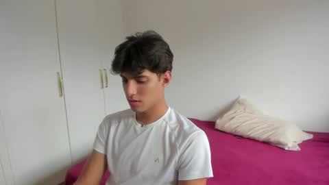 lucacosta19 online show from May 20, 7:09 pm
