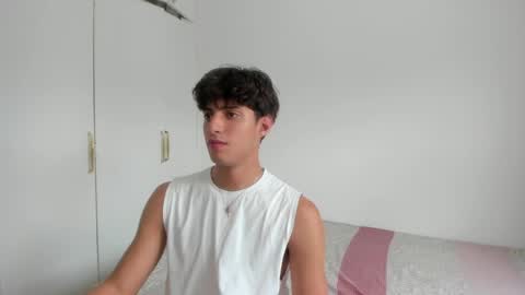 lucacosta19 online show from May 28, 5:54 pm
