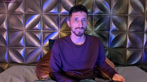 Lucas online show from March 25, 2:50 am