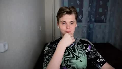 Snapshot of lucas_dany chatting on December 9, 12:19 pm Lucas Gill online show from December 9, 12:19 pm