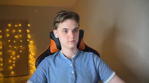 Snapshot of lucas_dany chatting on January 29, 12:12 am Lucas Gill online show from January 29, 12:12 am