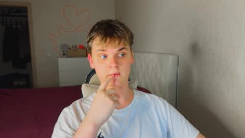 Lucas Gill online show from March 27, 2:39 pm