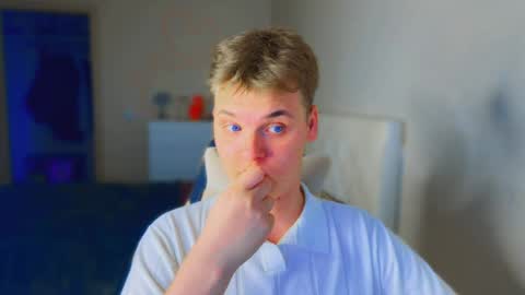 Lucas Gill online show from May 29, 4:27 pm