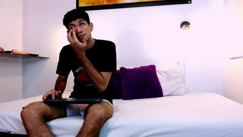 Snapshot of lucas_dream chatting on June 26, 11:36 am lucas_dream online show from June 26, 11:36 am