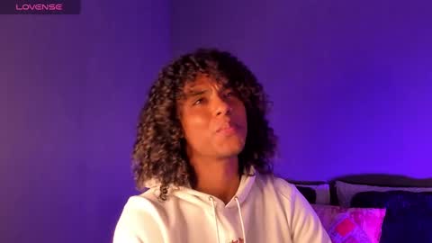 Snapshot of lucas_eevans07 chatting on January 16, 3:35 pm online show from January 16, 3:35 pm