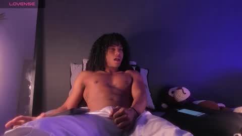 Snapshot of lucas_eevans07 chatting on October 20, 1:06 am online show from October 20, 1:06 am