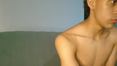 Snapshot of lucas_hernandez1 chatting on May 30, 1:35 am Lucas online show from May 30, 1:35 am
