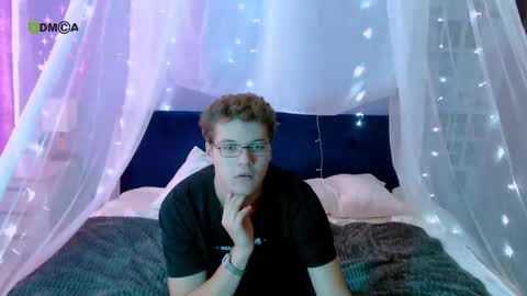 lucas_long_ online show from September 14, 8:24 am