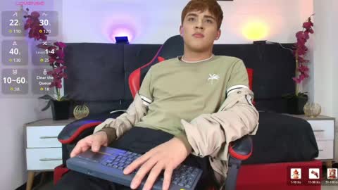 Lucas lovee online show from May 30, 5:21 pm