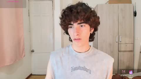 lucas_xo online show from November 21, 3:38 am