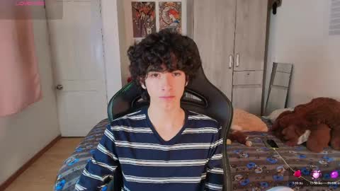 Snapshot of lucas_xo chatting on April 22, 11:34 am lucas_xo online show from April 22, 11:34 am