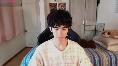 Snapshot of lucas_xo chatting on May 28, 11:13 pm lucas_xo online show from May 28, 11:13 pm