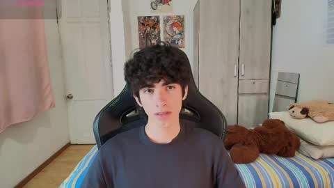 Snapshot of lucas_xo chatting on May 30, 3:14 am lucas_xo online show from May 30, 3:14 am