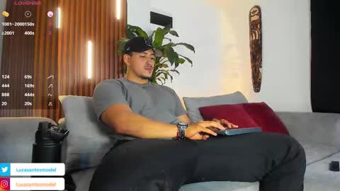 LUCA SANTOS online show from March 13, 1:34 am