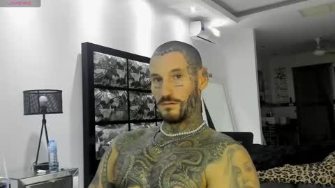 lucasexclusive online show from December 14, 9:07 am