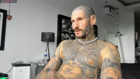 lucasexclusive online show from December 28, 5:33 am