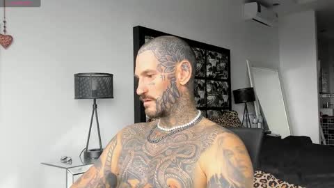 lucasexclusive online show from January 4, 4:23 am