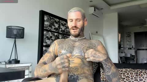 lucasexclusive online show from January 18, 5:31 am