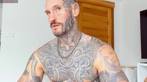 lucasexclusive online show from October 17, 7:11 am