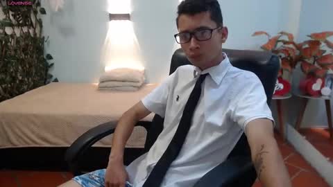 LucassSmith11 online show from December 3, 12:03 pm