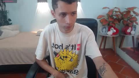 LucassSmith11 online show from December 5, 11:52 am