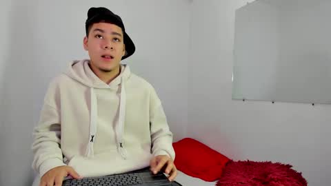 LUCAS TORREZ online show from February 16, 6:20 am