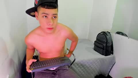 LUCAS TORREZ online show from June 4, 11:44 pm