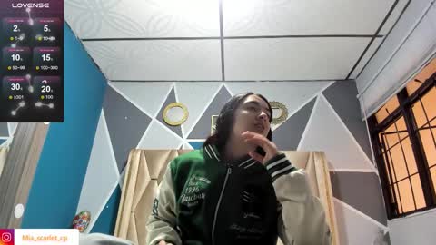 MIA HOT online show from September 12, 12:05 pm