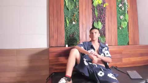 Snapshot of lucca_moreti chatting on March 23, 3:21 am Lucca Moreti online show from March 23, 3:21 am