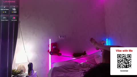 Snapshot of lucent47a chatting on February 2, 2:13 pm Alex online show from February 2, 2:13 pm