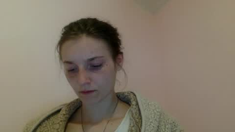 Luci Layne online show from June 29, 5:02 pm