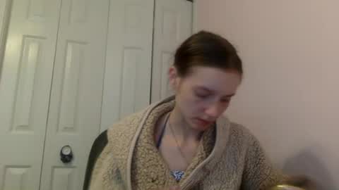 Luci Layne online show from July 7, 7:07 pm