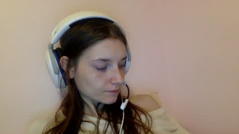 Luci Layne online show from July 27, 1:45 am