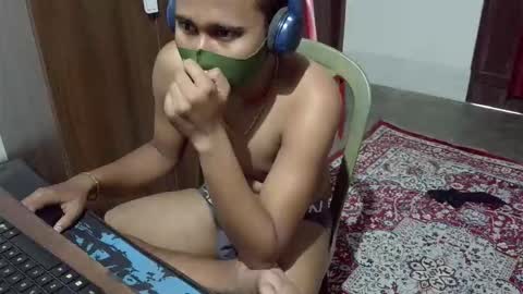 Snapshot of luci_ri chatting on October 25, 2:30 am luci_ri online show from October 25, 2:30 am