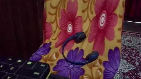 Snapshot of luci_ri chatting on February 9, 3:32 am luci_ri online show from February 9, 3:32 am