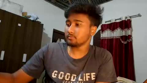Snapshot of luci_ri chatting on May 1, 2:43 pm luci_ri online show from May 1, 2:43 pm