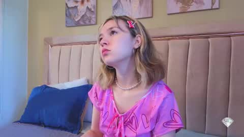 lucia_copper online show from October 28, 12:19 pm